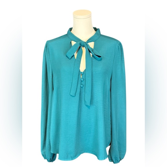 Crescent & Willough Hunter Green Blouse w/ Tie‎ at Neck (Size XL) - Picture 1 of 2